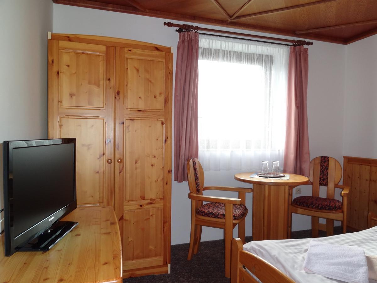 Pension Arnika Destne v Orlickych horach Cameră foto